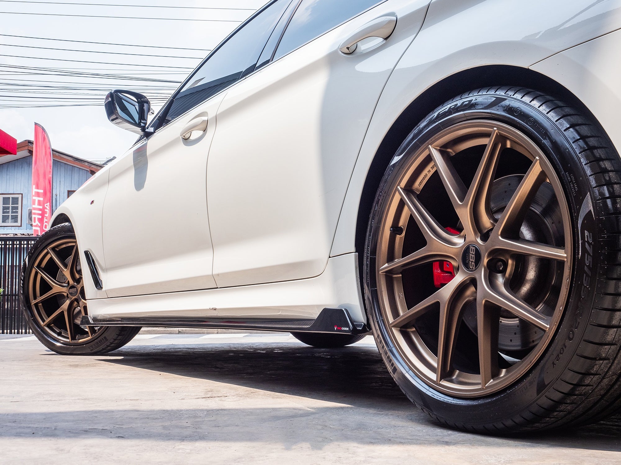 bmw f90 carbon fiber side skirt extensions
