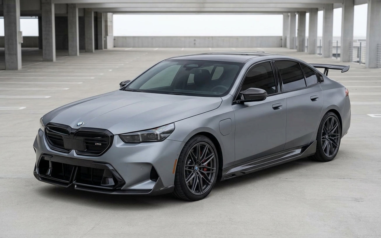 BMW G90 M5 fitted with the complete carbon fiber body kit